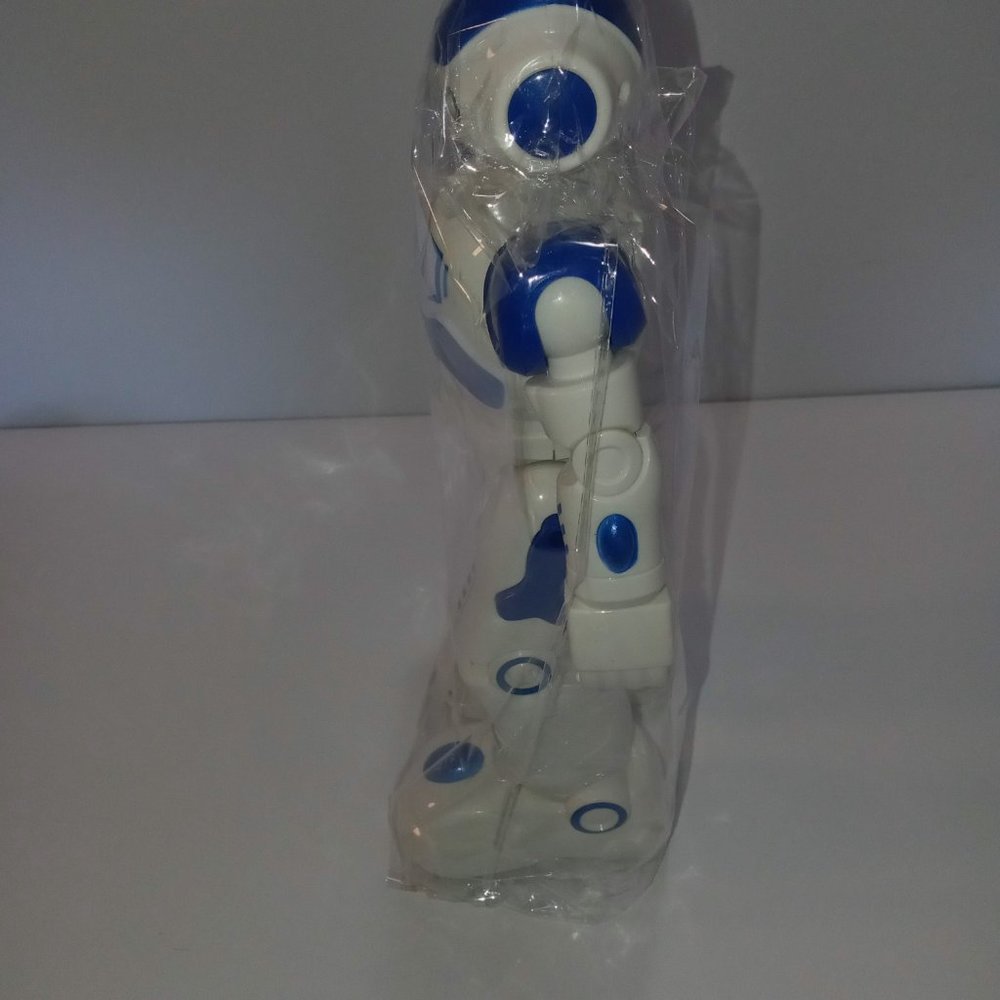 Smart Robot - Picture 7 of 8